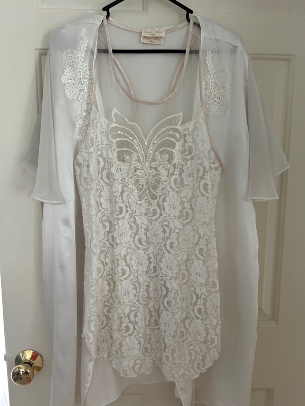 Women's Sheer lingerie in white with lace and beads size M 2 pieces
